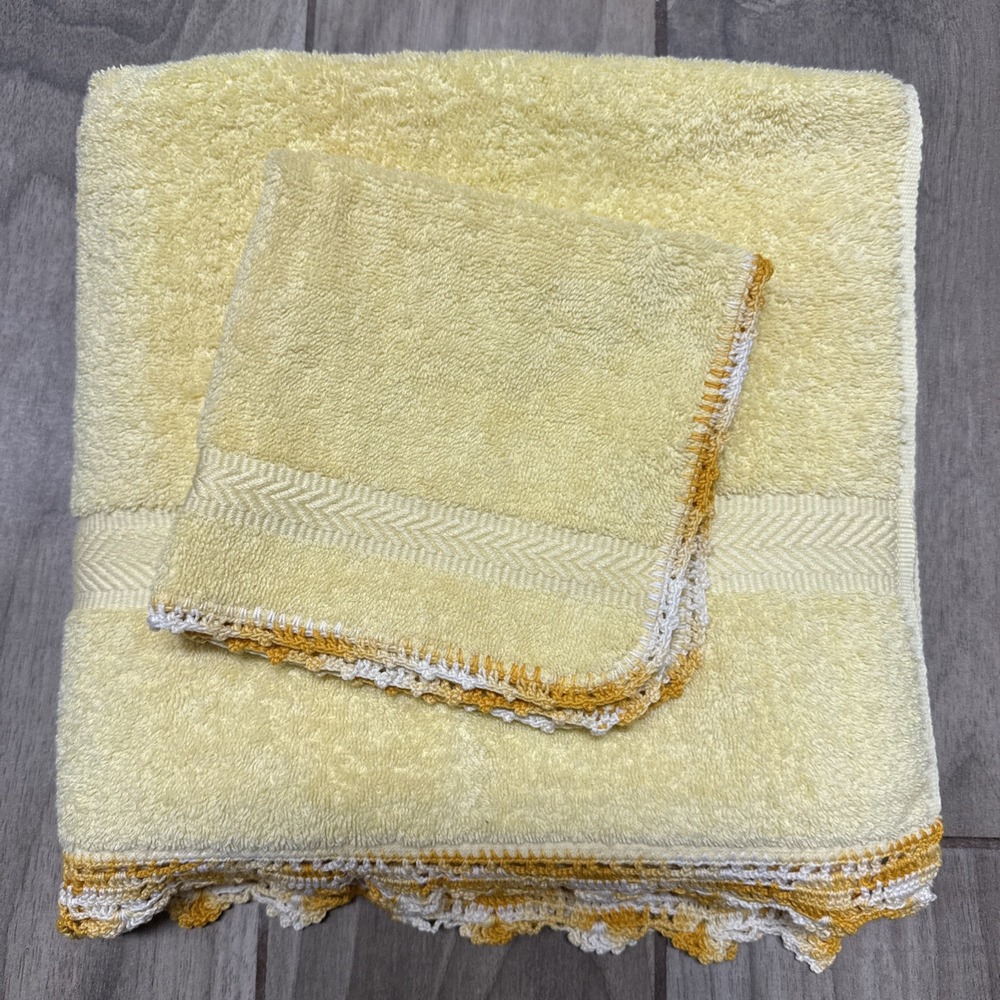 Vintage Martex Late 1970s/80s Yellow Crochet Trim Towel And Washcloth Set Retro